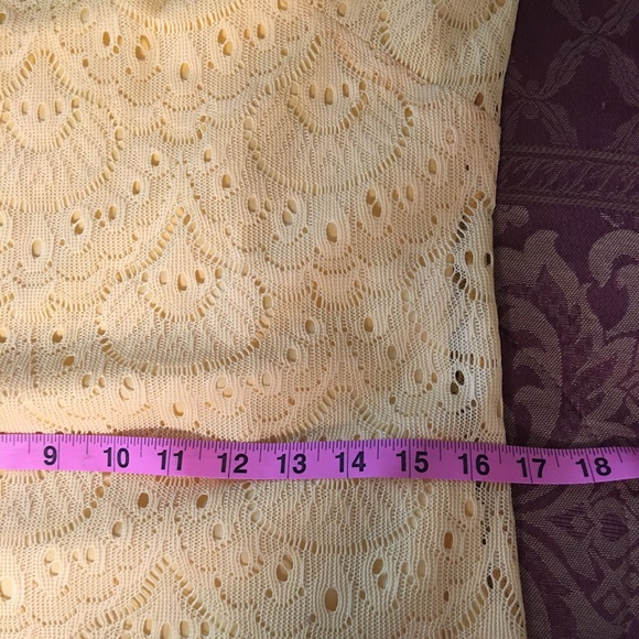 London Times Yellow Lace Dress lined three quarter sleeves Size 4 - Picture 8 of 11